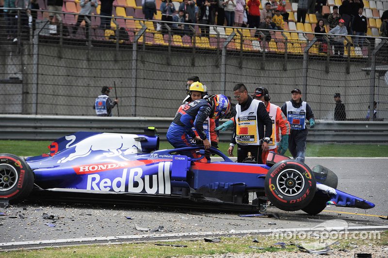 L'accident d'Alexander Albon, Toro Rosso STR14