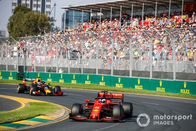 Sebastian Vettel, Ferrari SF90, Max Verstappen, Red Bull Racing RB15