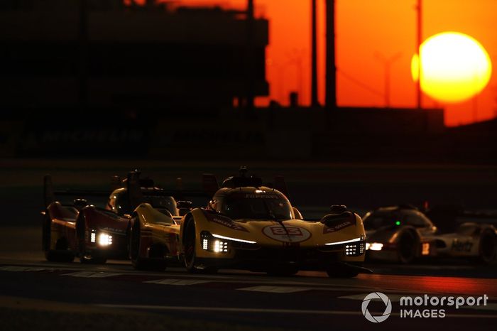 #83 AF Corse Ferrari 499P: Robert Kubica, Robert Shwartzman, Yifei Ye