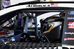 Aric Almirola, Stewart-Haas Racing, Ford Fusion Smithfield