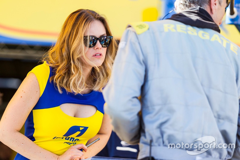 Grid girl