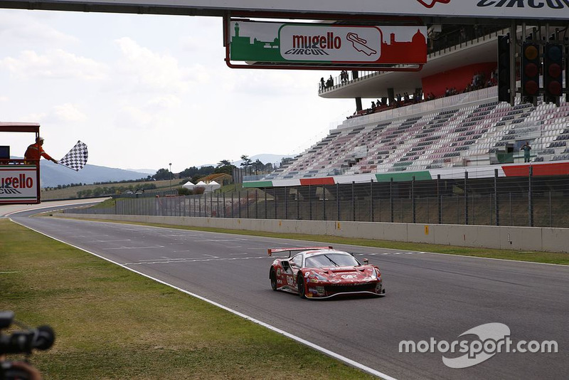 #27 Ferrari 488-GT3, Scuderia Baldini 27: Fisichella-Gai