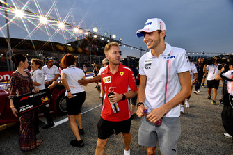 Sebastian Vettel, Ferrari ed Esteban Ocon, Racing Point Force India F1 Team, durante la drivers parade
