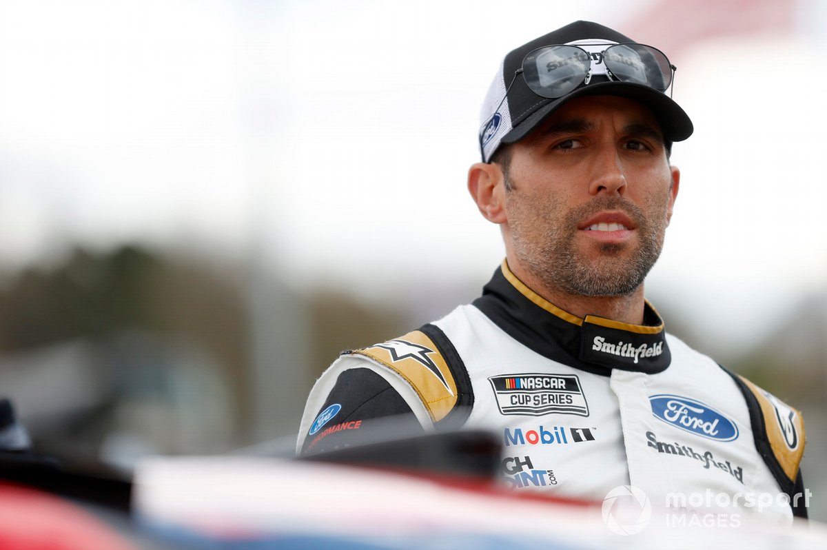 Bestätigt für 2023: Aric Almirola