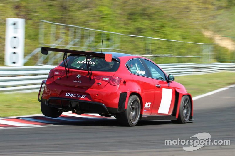 Richárd Király, Team Unicorse, Alfa Romeo Giulietta TCR