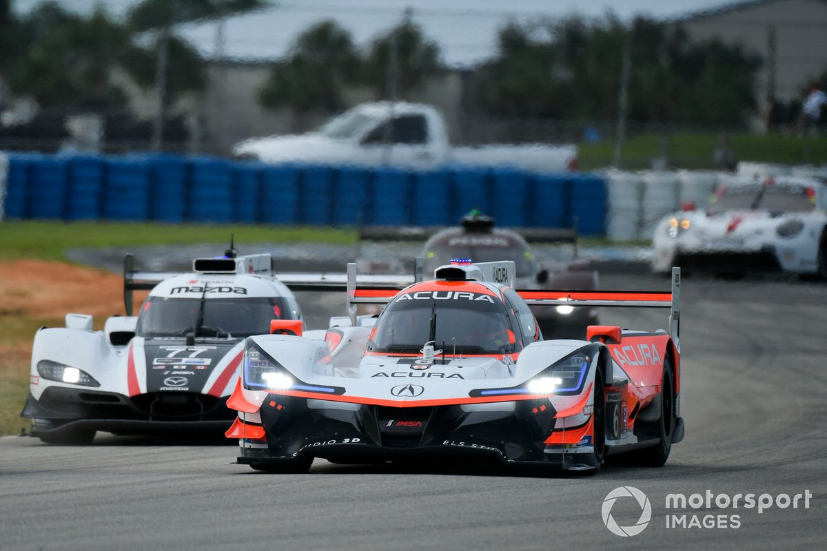 #6 Acura Team Penske Acura DPi, DPi: Juan Pablo Montoya, Dane Cameron, #77 Mazda Team Joest Mazda DPi, DPi: Oliver Jarvis, Tristan Nunez