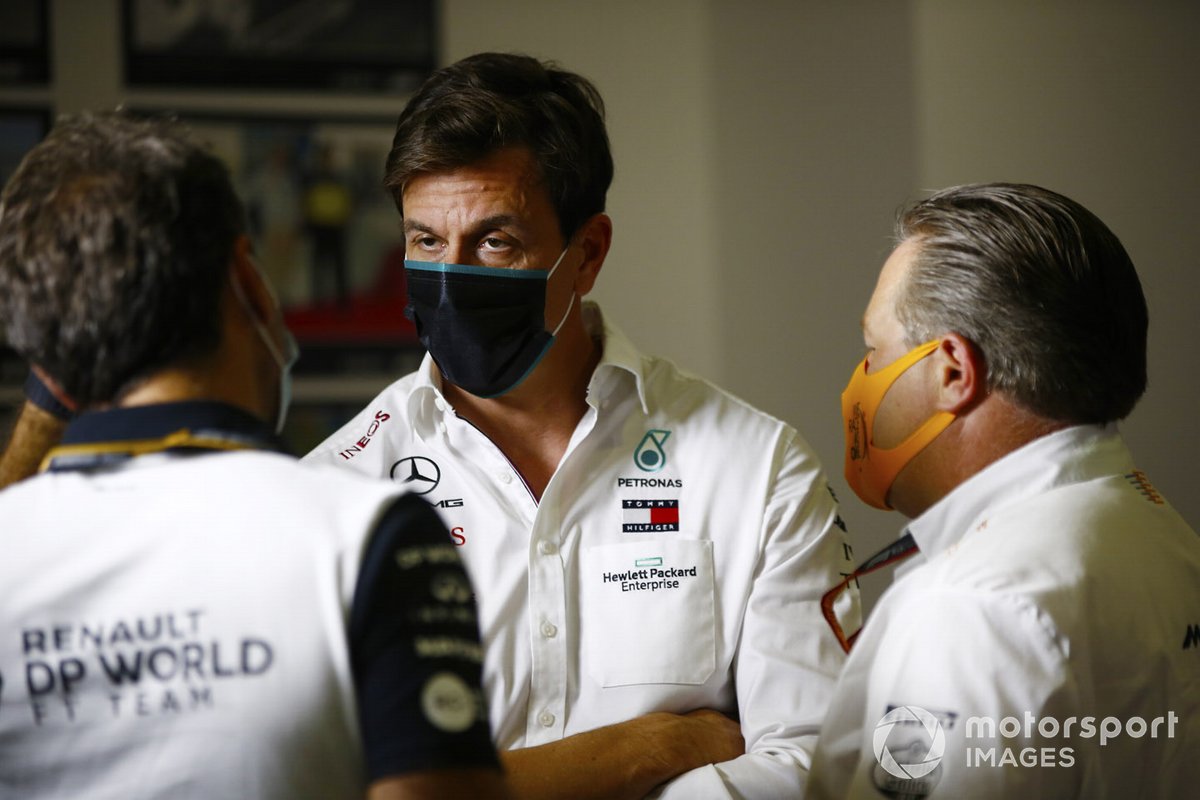Toto Wolff, Director Ejecutivo Mercedes AMG, Zak Brown, Director Ejecutivo, McLaren y Cyril Abiteboul, Director Gerente, Equipo Renault F1