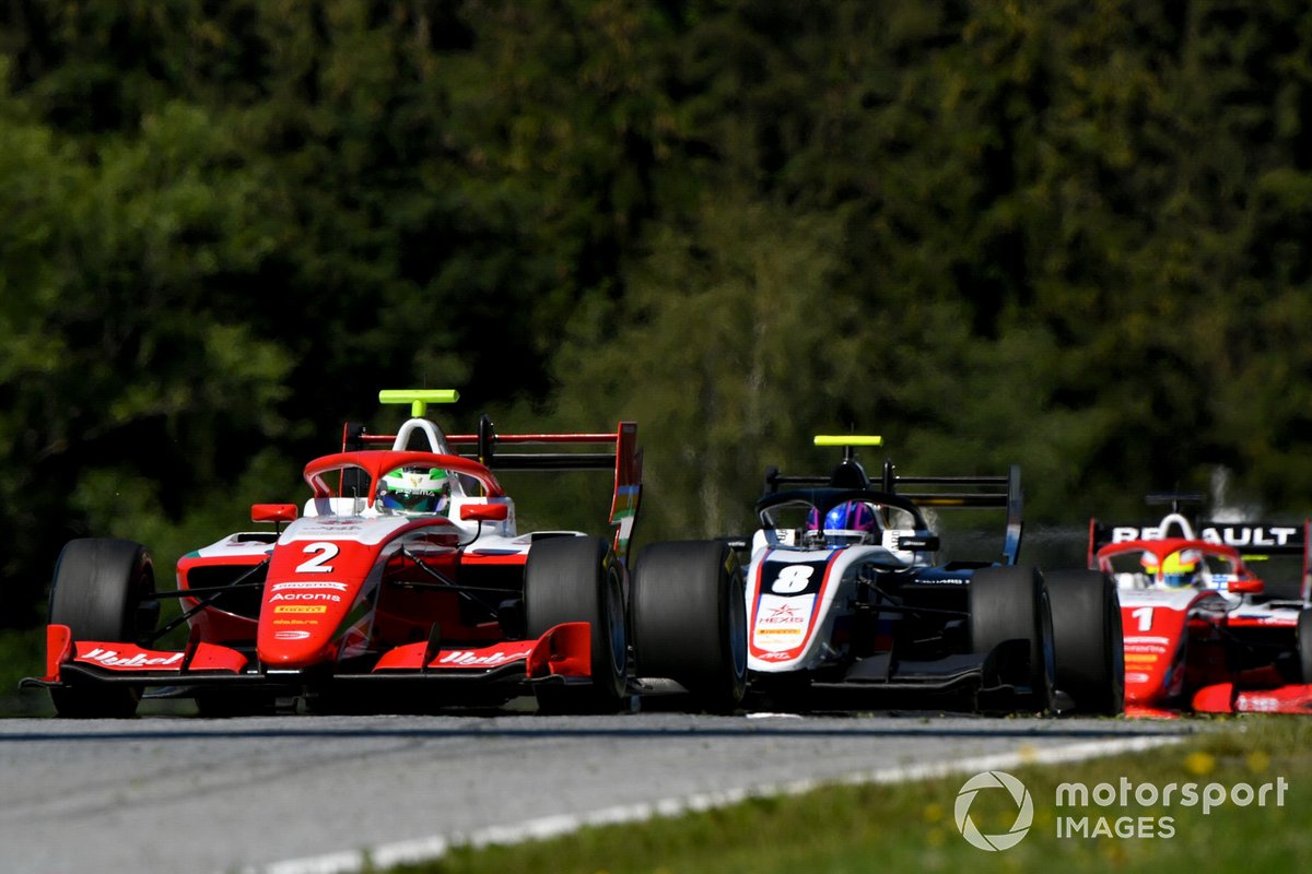 Frederik Vesti, Prema Racing, precede Alexander Smolvar, ART Grand Prix, e Oscar Piastri, Prema Racing