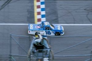 Race Winner Austin Hill, Hattori Racing Enterprises, Toyota Tundra