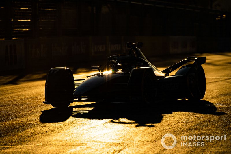 Nyck De Vries, Mercedes Benz EQ, EQ Silver Arrow 01
