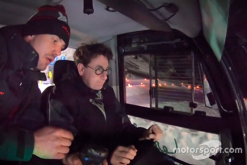 Mattia Binotto guida il gatto delle nevi in Val Gardena