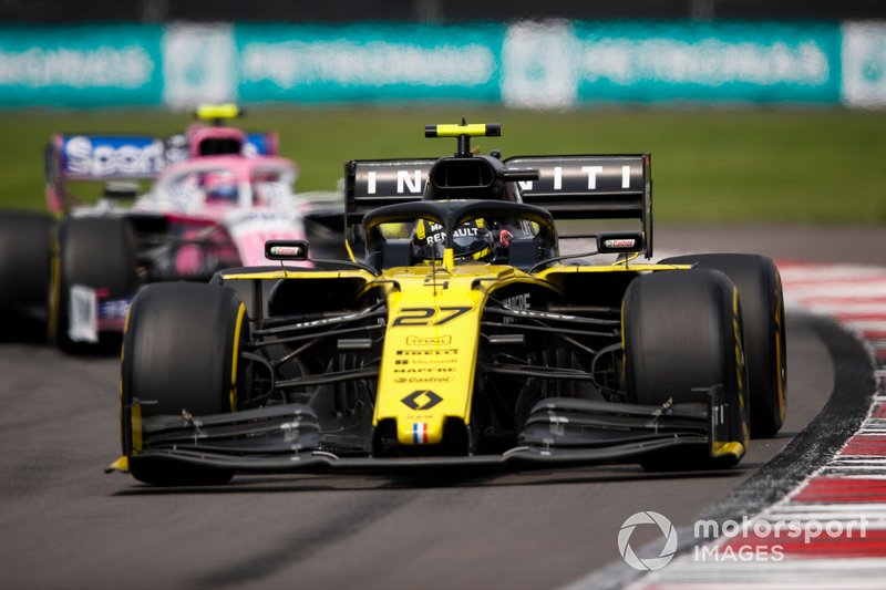 Nico Hulkenberg, Renault F1 Team R.S. 19, precede Lance Stroll, Racing Point RP19