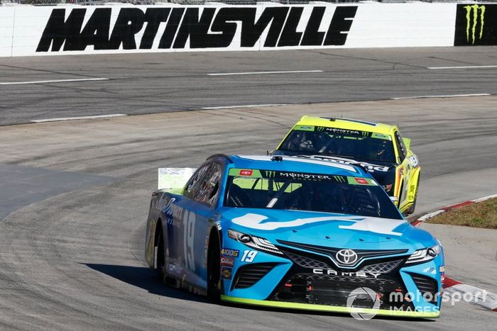 Martin Truex Jr., Joe Gibbs Racing, Toyota Camry Auto Owners Insurance