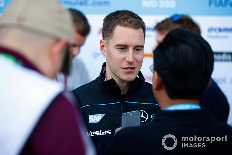 Stoffel Vandoorne, Mercedes Benz EQ talks to the press 