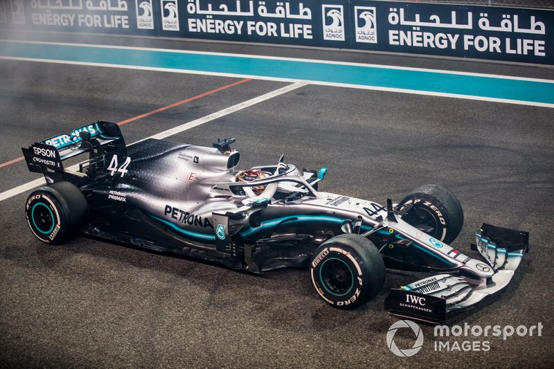 Le vainqueur Lewis Hamilton, Mercedes AMG F1 W10