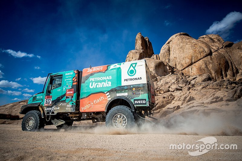 #517 Team De Rooy IVECO: Albert Llovera, Ferran Marco Alcayna, Marc Torres