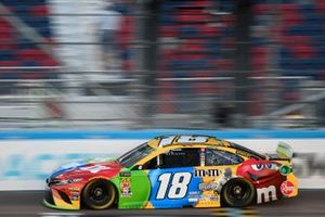 Kyle Busch, Joe Gibbs Racing, Toyota Camry M&M's