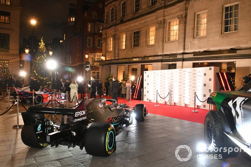 Mercedes AMG F1 W10