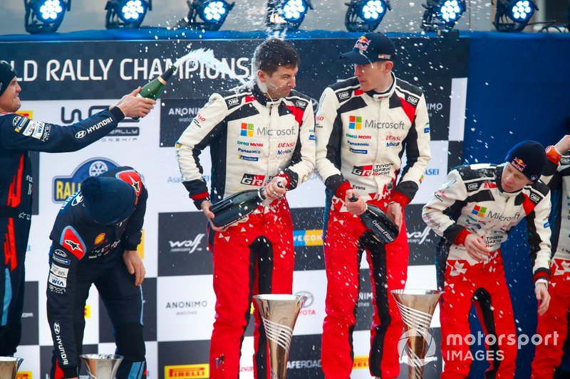 Podium: Winner Elfyn Evans, Scott Martin, Toyota Gazoo Racing WRT Toyota Yaris WRC, second place Ott Tänak, Martin Järveoja, Hyundai Motorsport Hyundai i20 Coupe WRC, third place Kalle Rovanperä, Jonne Halttunen, Toyota Gazoo Racing WRT Toyota Yaris WRC