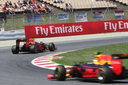 Daniel Ricciardo, Red Bull Racing RB12 leads team mate Max Verstappen, Red Bull Racing RB12