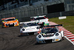 #17 KÜS TEAM 75 Bernhard, Porsche 911 GT3 R: David Jahn, Kévin Estre