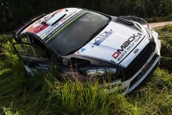 La voiture accidentée d'Ott Tänak, Raigo Molder, DMACK World Rally Team