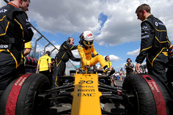 Kevin Magnussen, Renault Sport F1 Team R.S.16