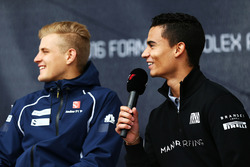 Marcus Ericsson, Sauber F1 Team, Pascal Wehrlein, Manor Racing