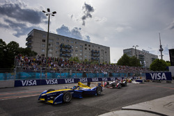 Sébastien Buemi, Renault e.Dams leads Jean-Eric Vergne, DS Virgin Racing