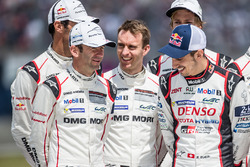 #2 Porsche Team Porsche 919 Hybrid: Romain Dumas, Marc Lieb, #1 Porsche Team Porsche 919 Hybrid: Tim