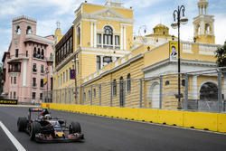 Carlos Sainz Jr., Scuderia Toro Rosso STR11