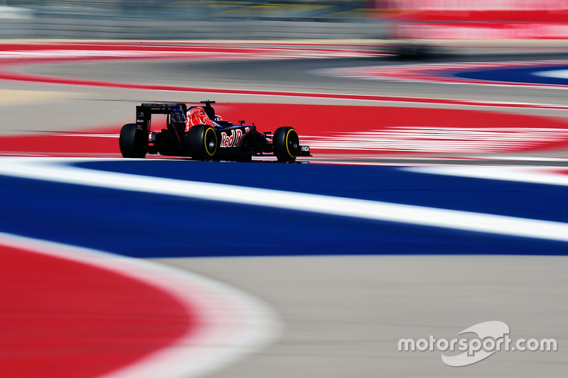 2016 год. За рулем болида Toro Rosso STR11 на пятничной тренировке