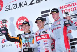 Podium: winner Naoki Yamamoto, Team Mugen, second place Yuji Kunimoto, Cerumo Inging, third place Stoffel Vandoorne, Dandelion Racing