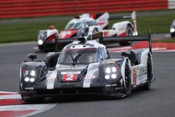 #2 Porsche Team Porsche 919 Hybrid: Romain Dumas, Neel Jani, Marc Lieb