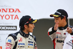 関口雄飛(ITOCHU ENEX TEAM IMPUL)と中嶋大祐(NAKAJIMA RACING)