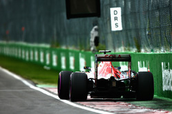 Carlos Sainz Jr., Scuderia Toro Rosso STR11