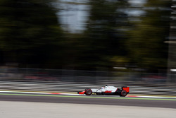 Romain Grosjean, Haas F1 Team VF-16