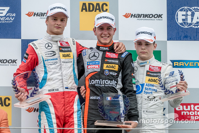 Podium des rookies : Anthoine Hubert, Ralf Aron et David Beckmann