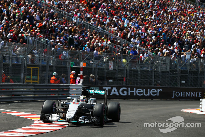 Lewis Hamilton, Mercedes AMG F1 W07 Hybrid