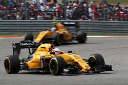 Kevin Magnussen, Renault Sport F1 Team RE16