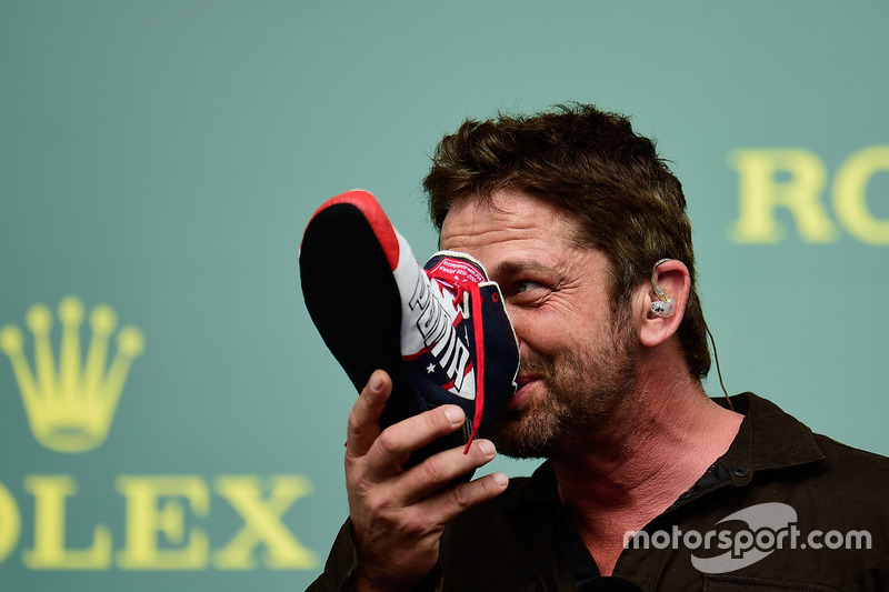 Gerard Butler, Actor on the podium