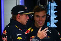 (L to R): Max Verstappen, Red Bull Racing with Pierre Gasly, Red Bull Racing Third Driver