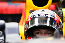 Даниил Квят, Red Bull Racing RB12