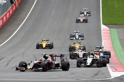 Carlos Sainz Jr., Scuderia Toro Rosso STR11