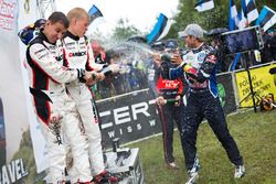 Podio: Ott Tanak, Raigo Molder, DMACK World Rally Team; Andreas Mikkelsen, Anders Jäger, Volkswagen 