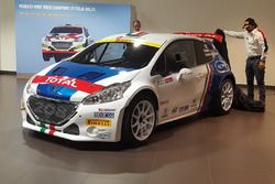 Paolo Andreucci e Anna Andreussi svelano la Peugeot 208 T16