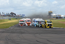Largada da Fórmula Truck em Santa Cruz do Sul