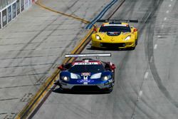 #66 Chip Ganassi Racing Ford GT, GTLM: Dirk Müller, Joey Hand, #3 Corvette Racing Chevrolet Corvette