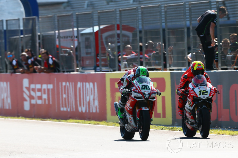 Eugene Laverty, Milwaukee Aprilia, Xavi Fores, Barni Racing Team