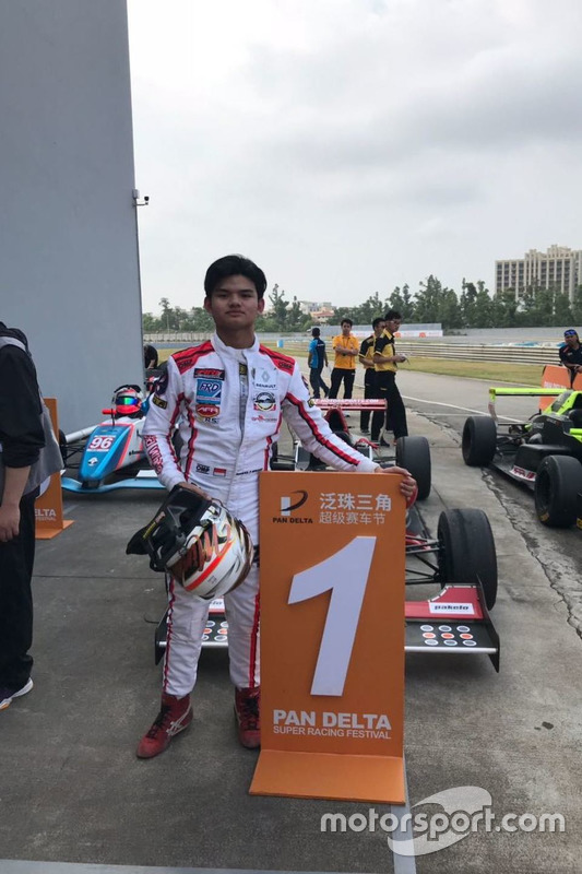 Pemenang Race 2, Perdana Minang